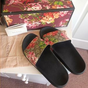 Gucci GG Bloom Supreme Slides